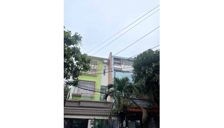 Bán Nhà Mặt Tiền 3 Tầng 138m2_6*20 chỉ 9 tỷ 99 Kdc Vip Hồng Long Hiệp Bình Phước Thủ Đức